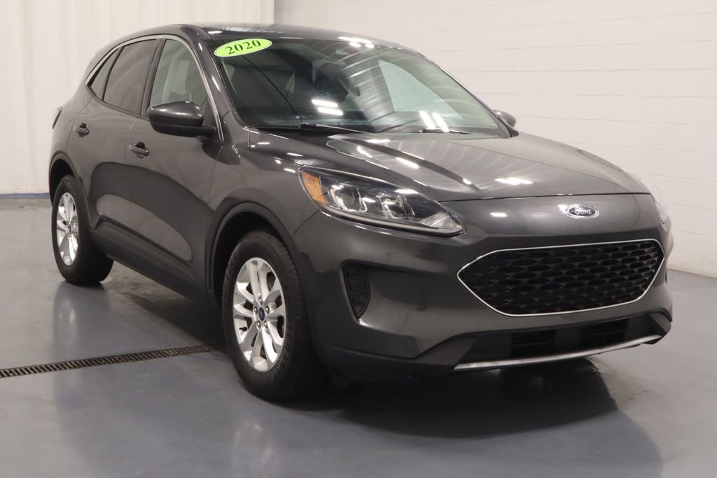 Used 2020 Ford Escape SE FWD image 2
