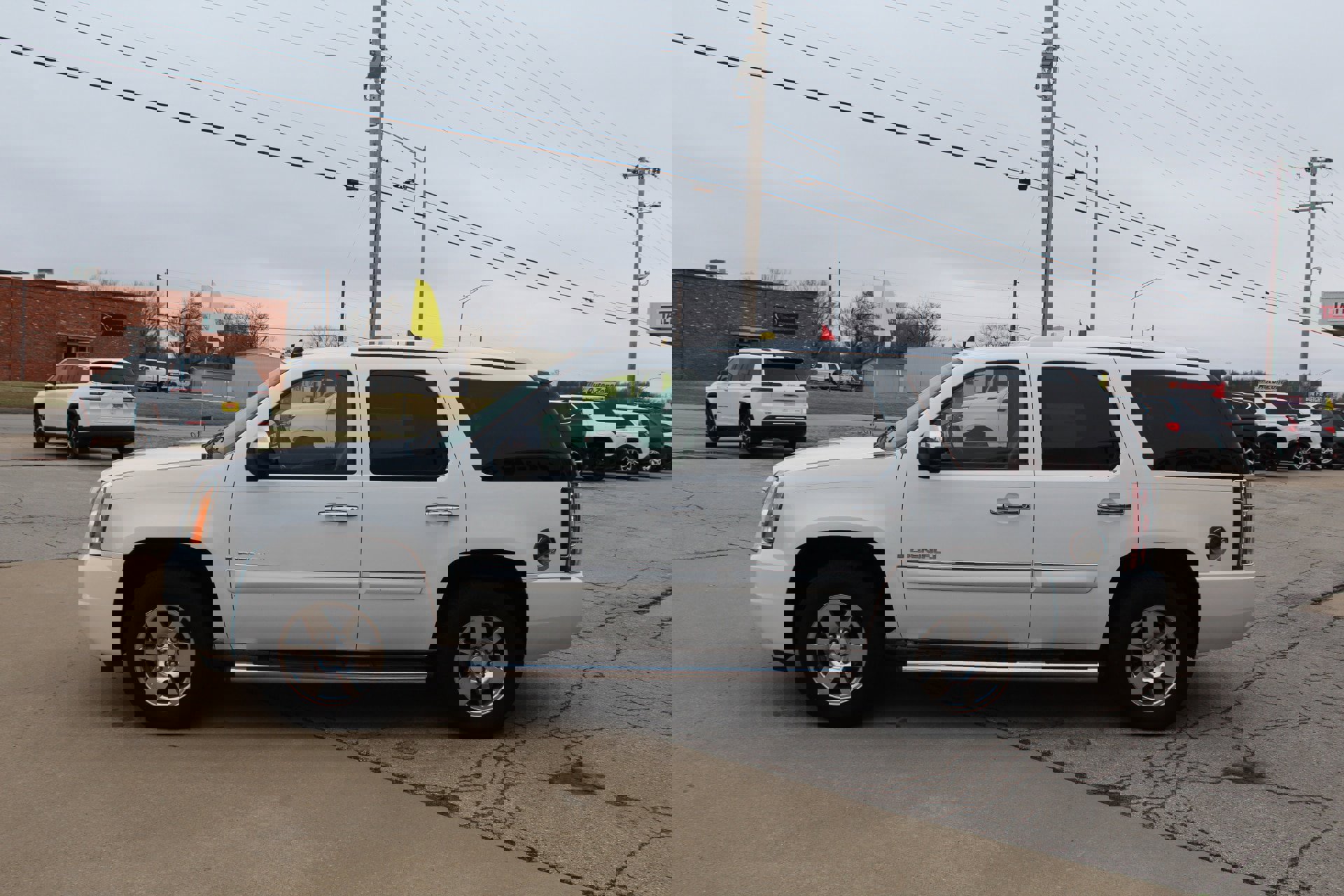 Used 2007 GMC Yukon Denali image 9