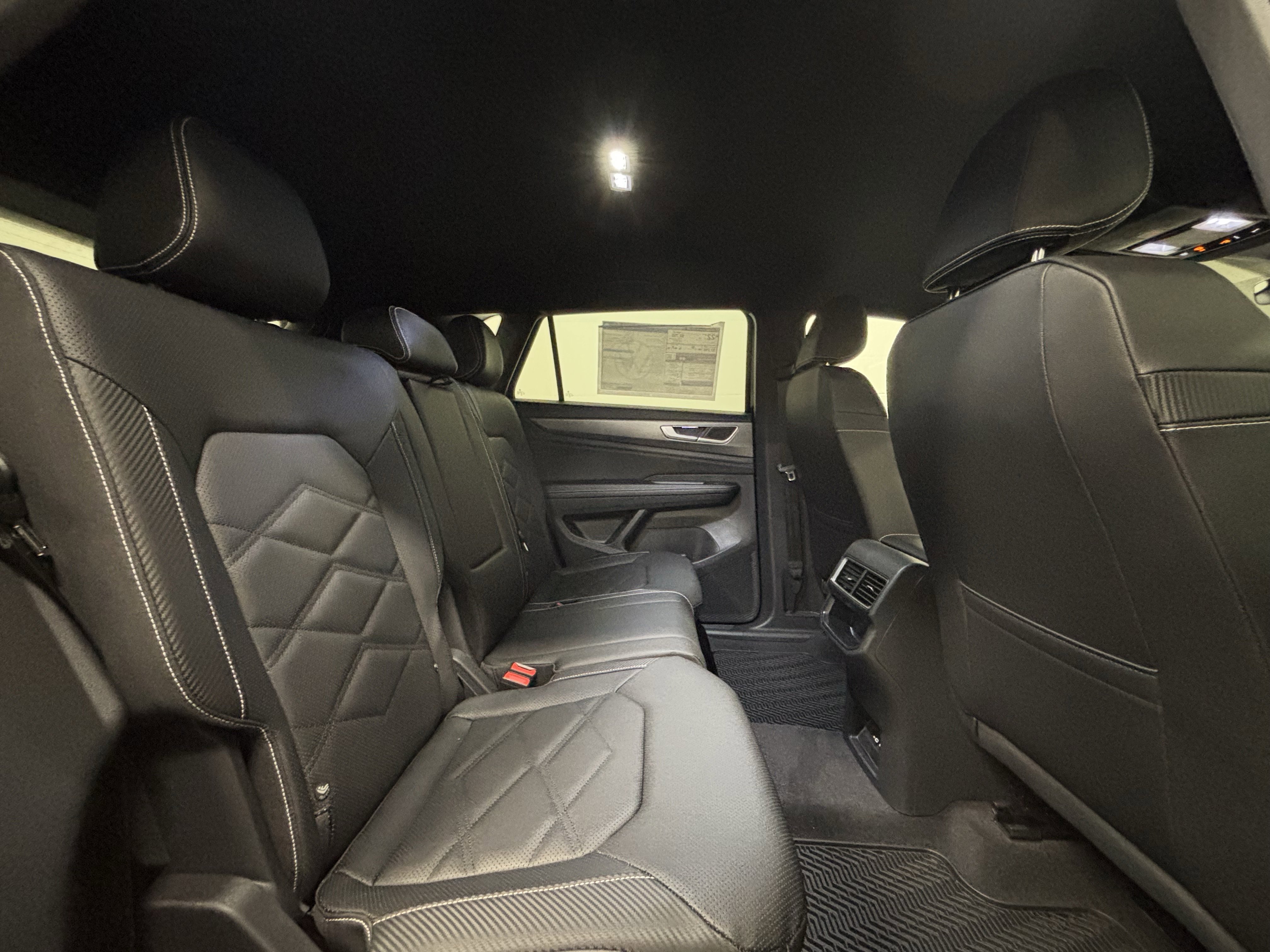 New 2026 Volkswagen Atlas Cross Sport SE image 15