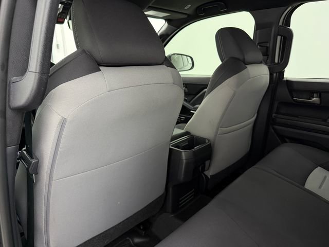 Used 2024 Toyota Tacoma TRD Sport AWD/4WD image 31