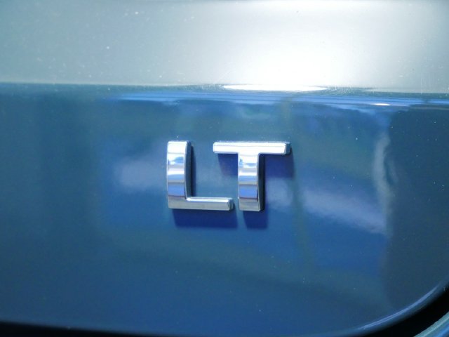 Used 2025 Chevrolet Trax LT FWD image 9