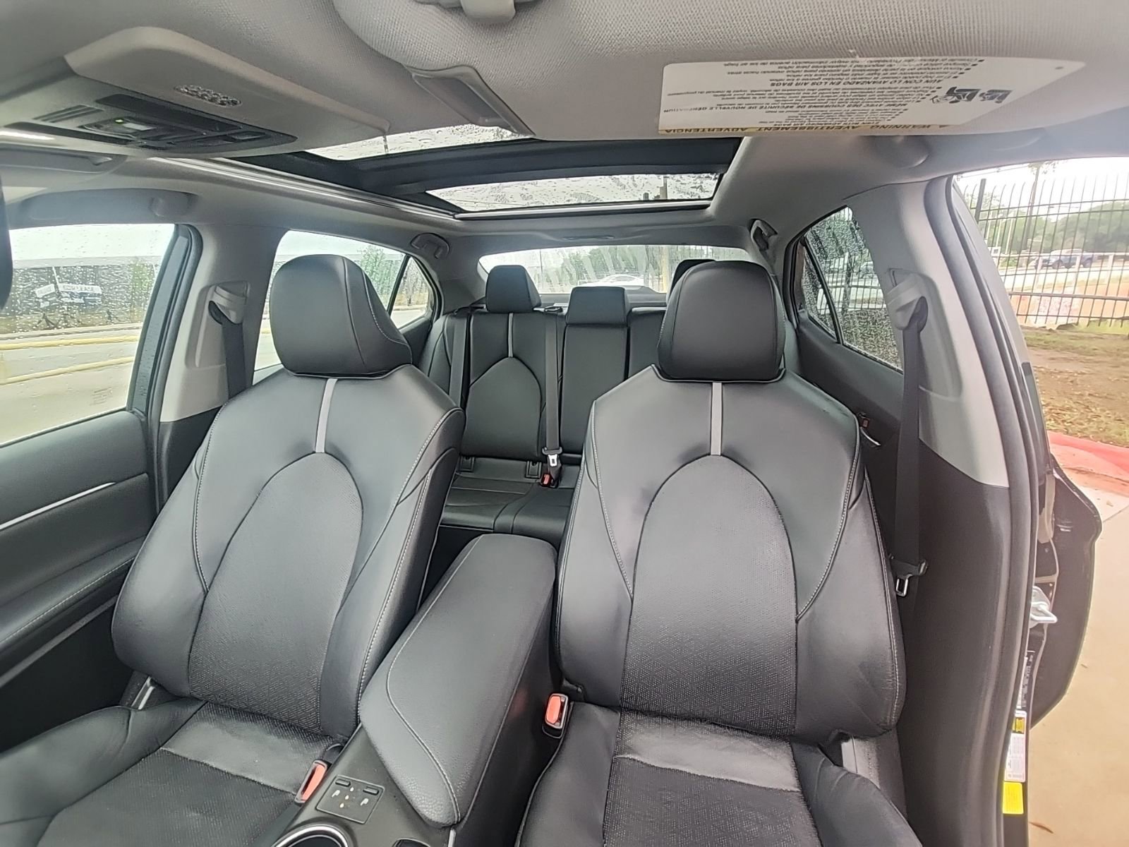 Used 2022 Toyota Camry XSE image 11