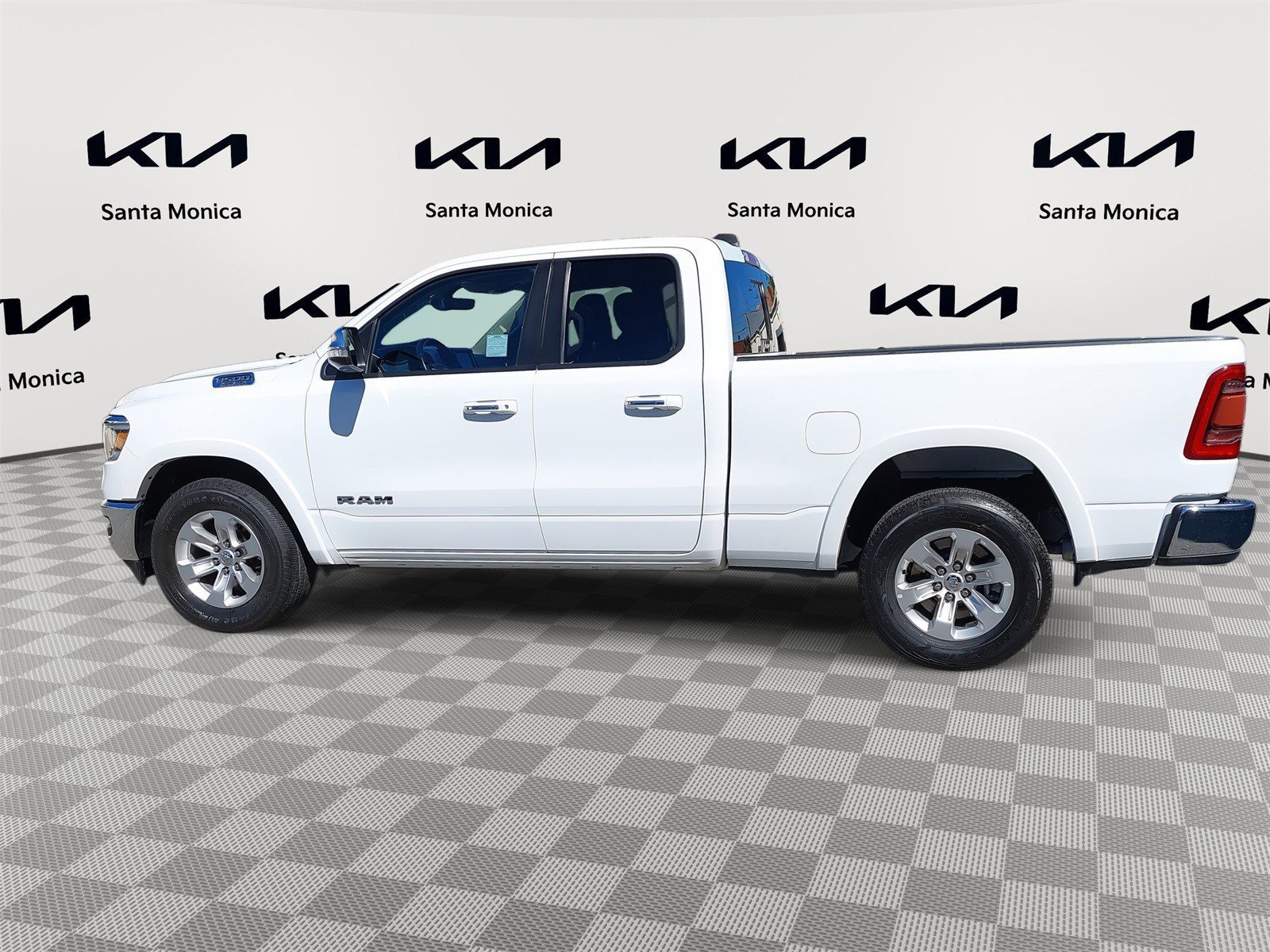Used 2020 RAM 1500 Laramie image 8
