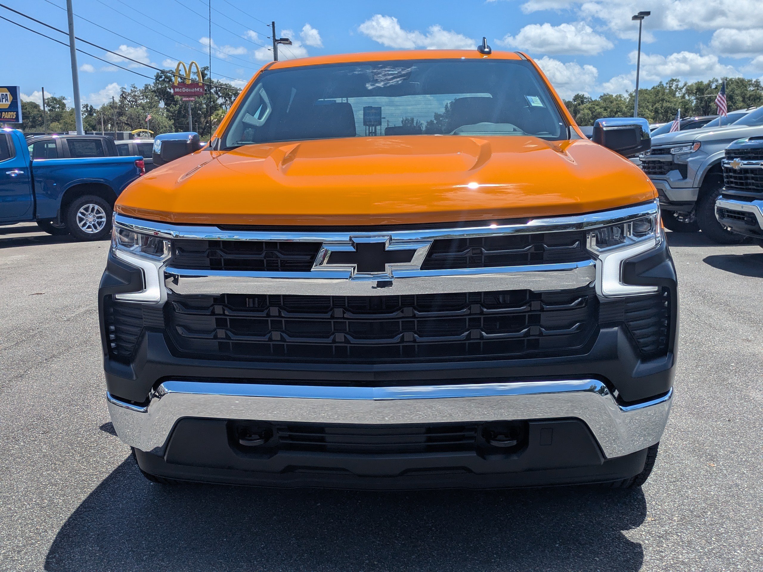 New 2026 Chevrolet Silverado 1500 LT w/ Z71 Off-Road Package AWD/4WD image 9
