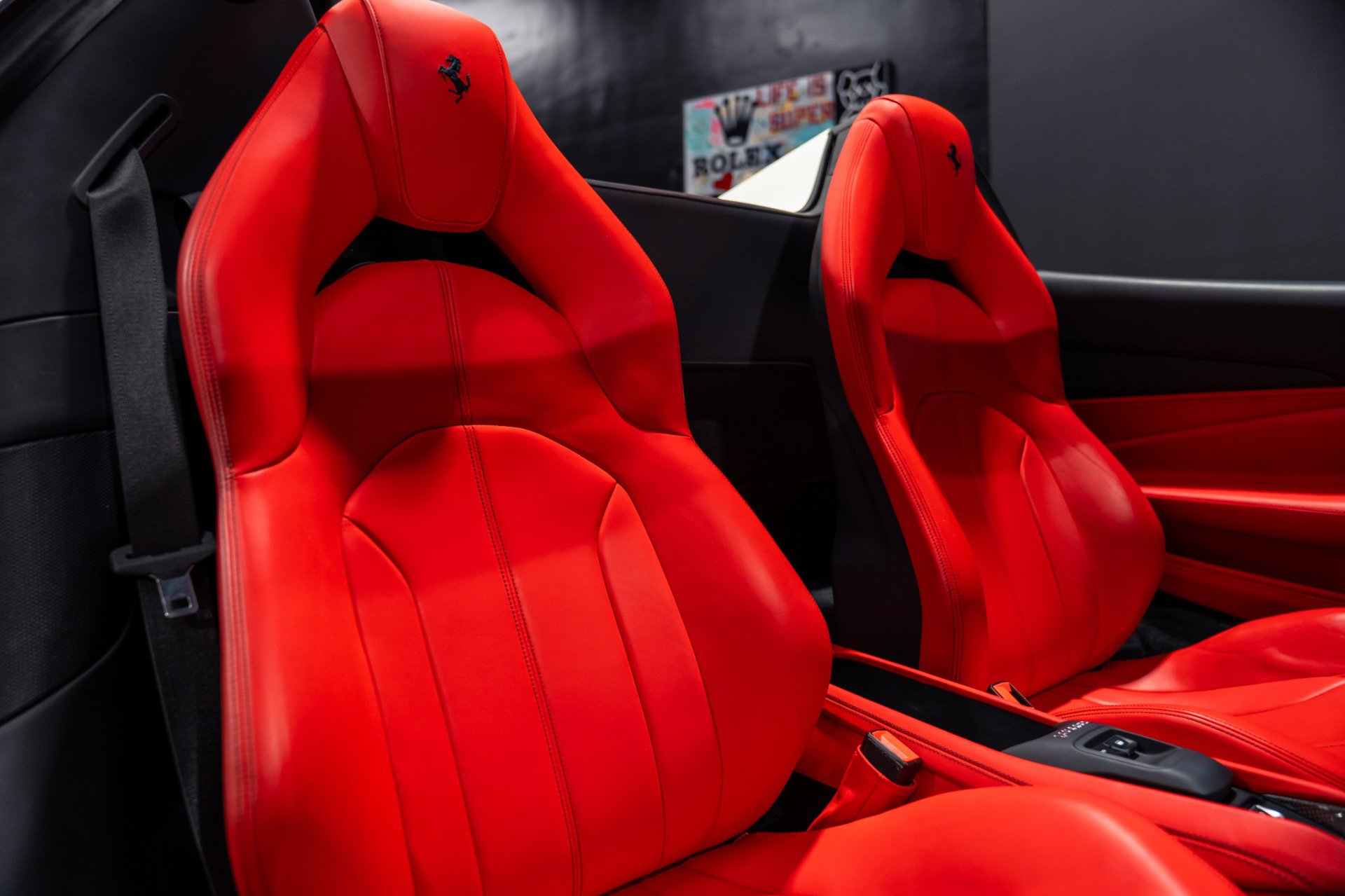 Used 2023 Ferrari F8 Tributo RWD image 8