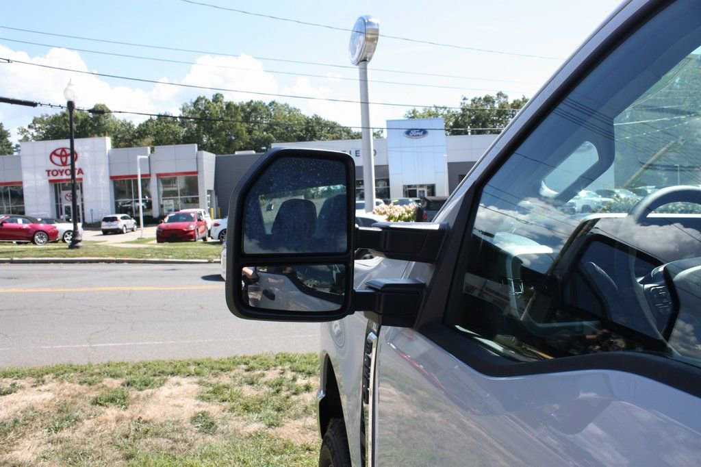 New 2026 Ford F250 XL w/ XL Chrome Package image 5