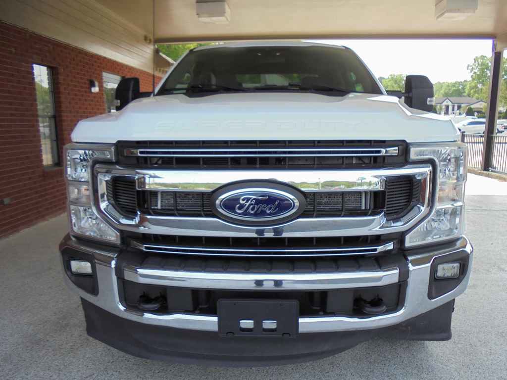 Used 2022 Ford F250 XLT w/ XLT Value Package AWD/4WD image 3
