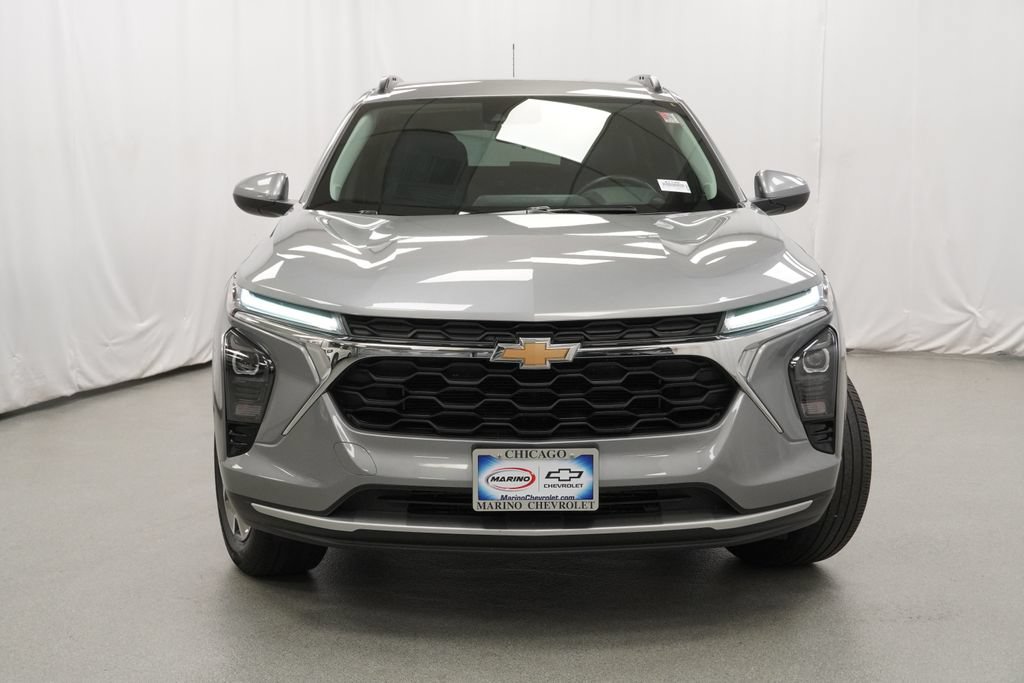 Used 2024 Chevrolet Trax LT w/ Driver Confidence Package FWD image 34