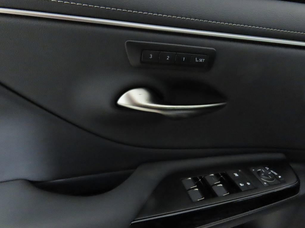 Certified 2025 Lexus ES 350 w/ Premium Package image 23