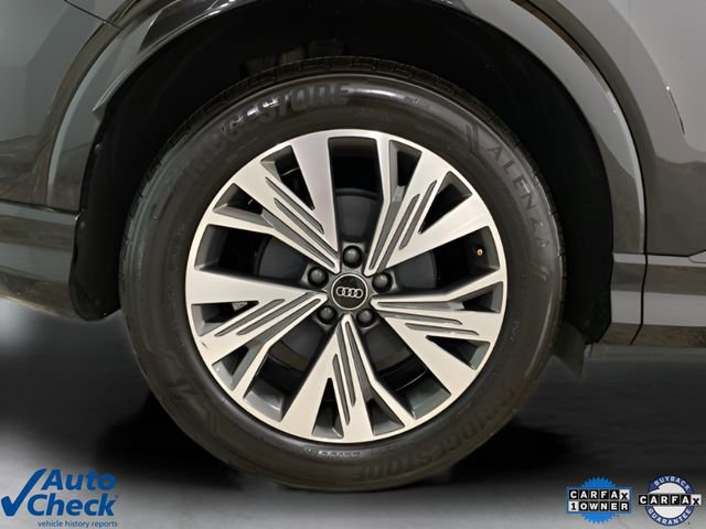 Used 2024 Audi Q4 e-tron Premium image 23