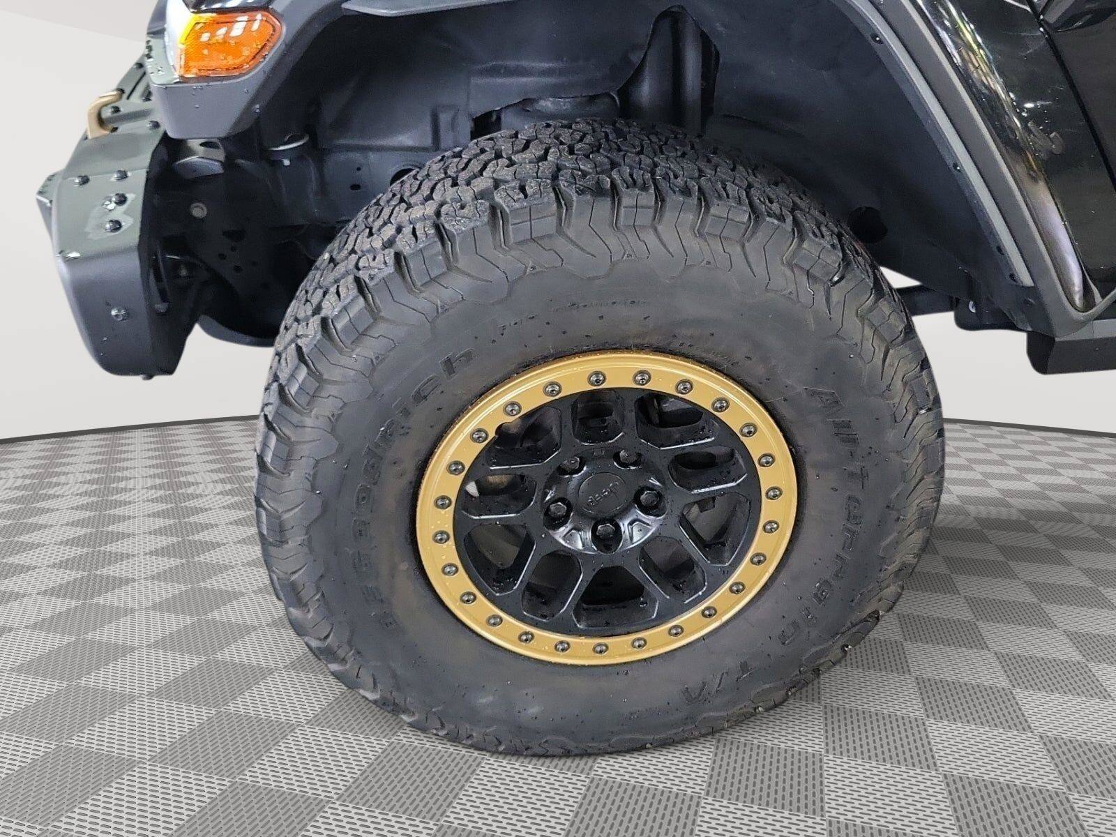 Used 2022 Jeep Wrangler Unlimited Rubicon w/ Xtreme Recon 35" Tire Package AWD/4WD image 9