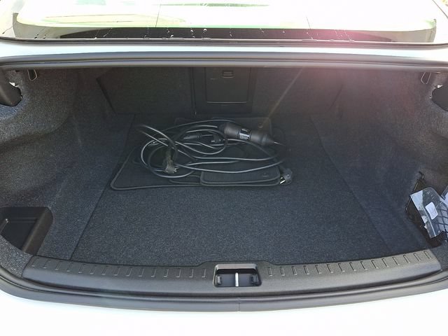 Certified 2025 Volvo S60 T8 Plus AWD/4WD image 29