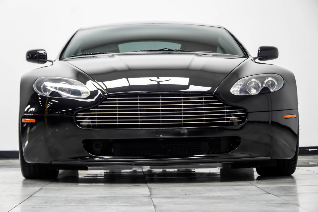 Used 2007 Aston Martin V8 Vantage Coupe RWD image 11