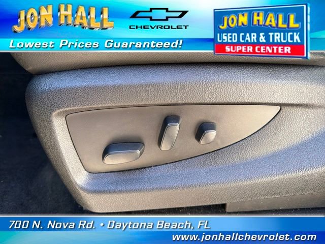 Used 2018 Chevrolet Suburban LT image 21