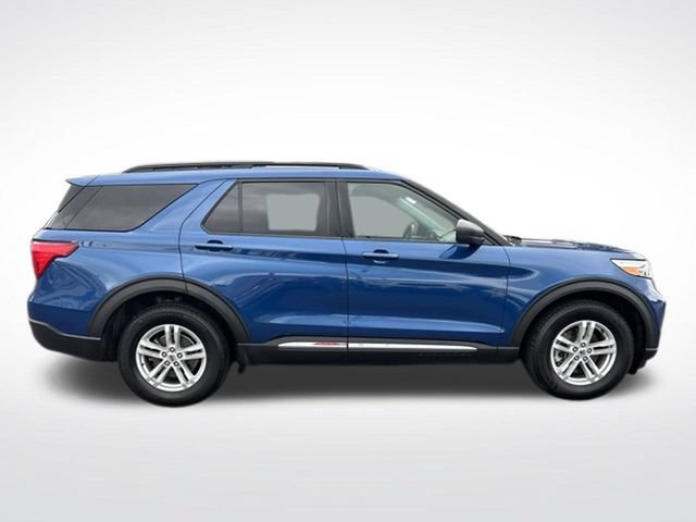 Used 2021 Ford Explorer XLT w/ Equipment Group 202A AWD/4WD image 8
