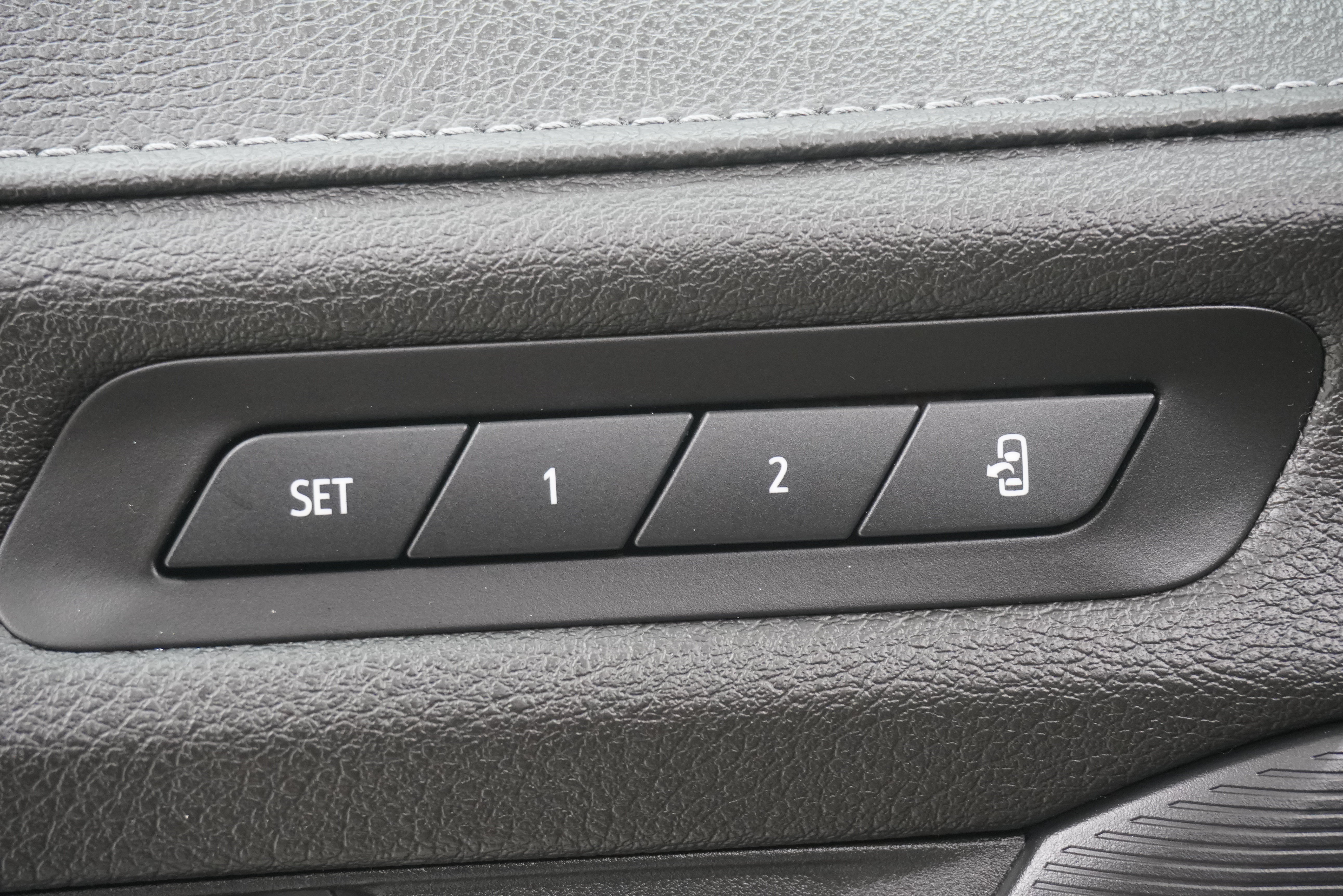 Used 2021 Cadillac CT4 Premium Luxury RWD image 15