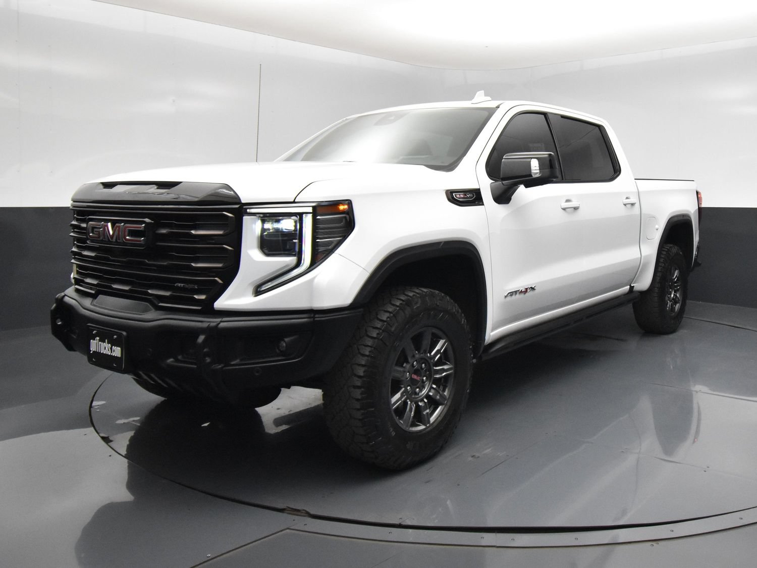 Used 2024 GMC Sierra 1500 AT4X AWD/4WD image 2