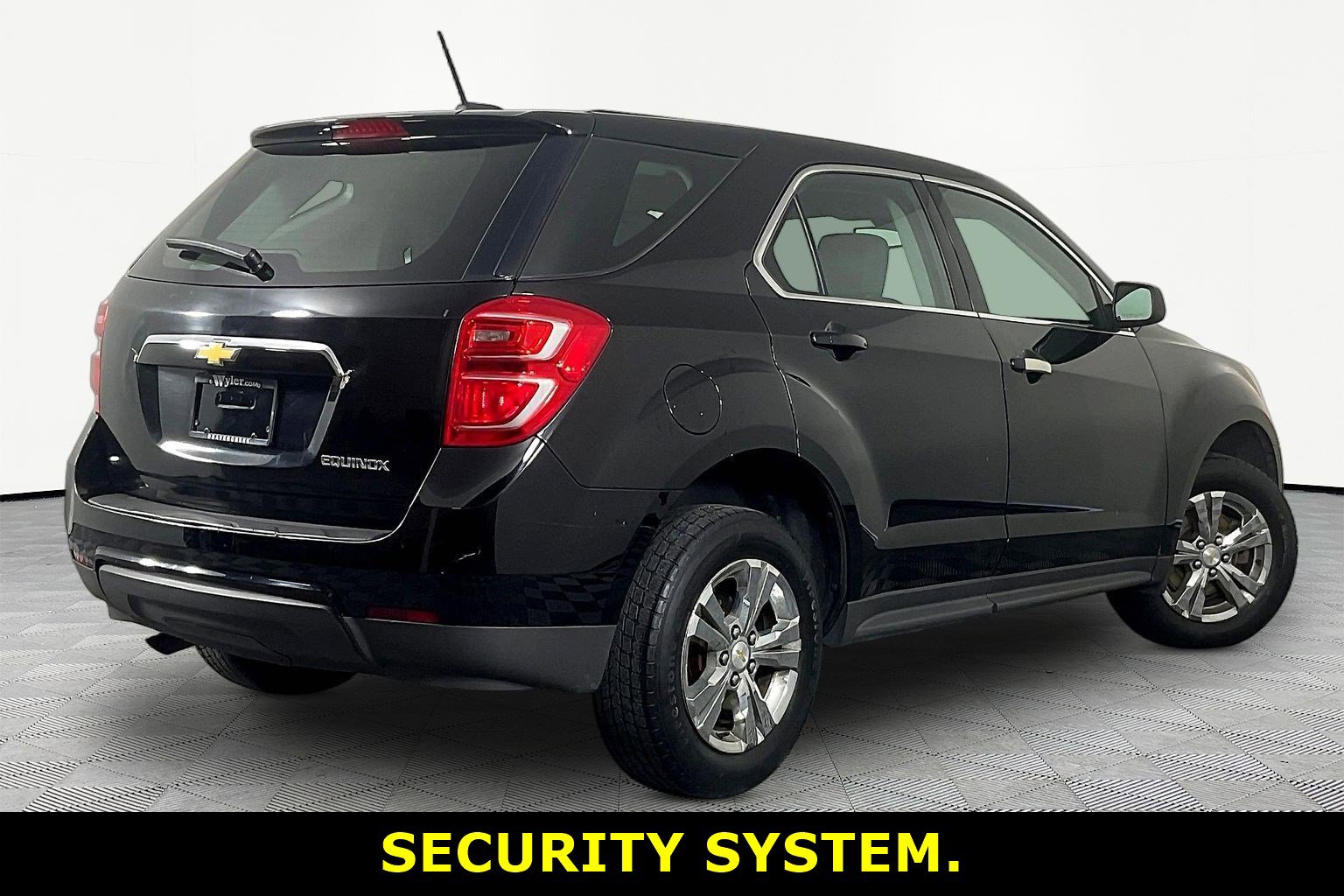 Used 2017 Chevrolet Equinox LS image 7