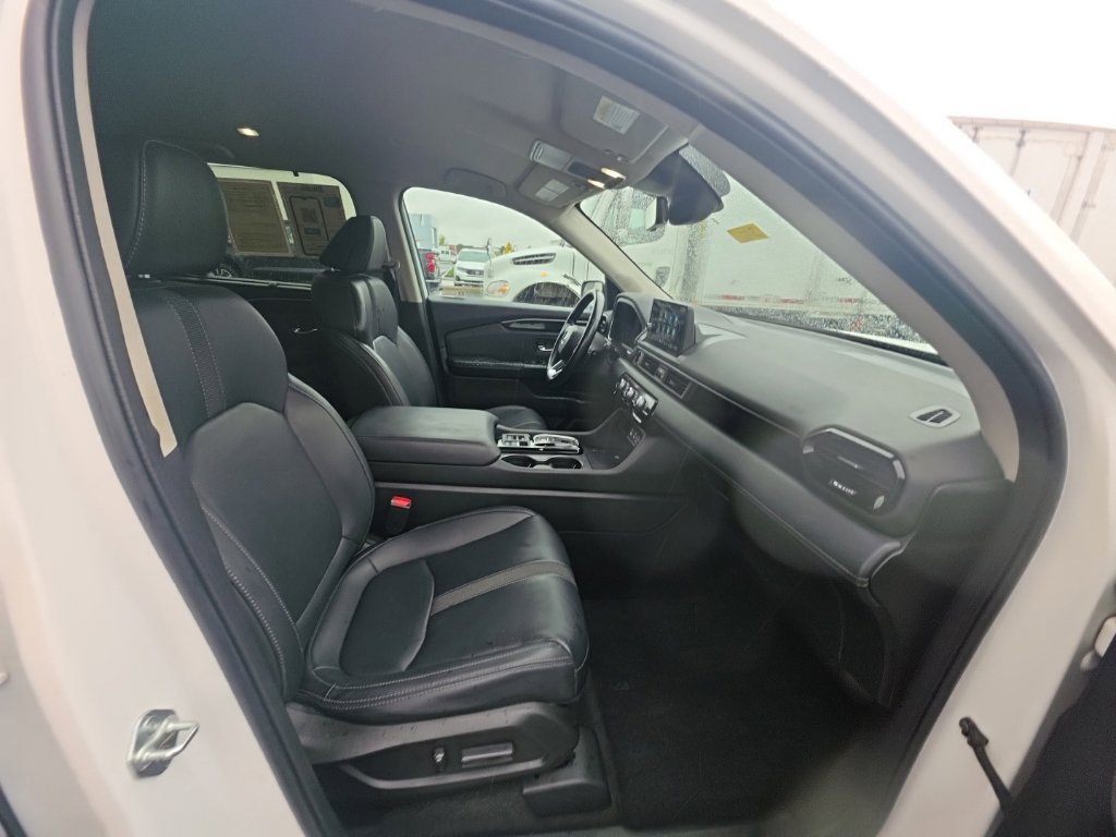 Certified 2023 Honda Pilot EX-L image 32