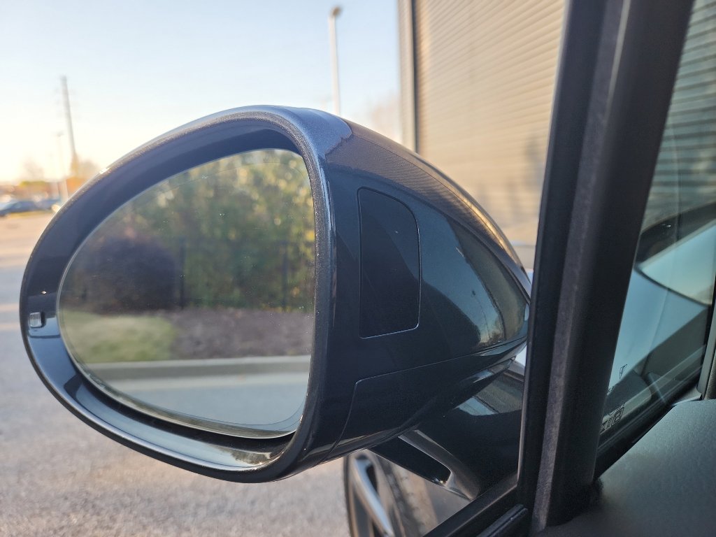 New 2026 Porsche Macan image 16