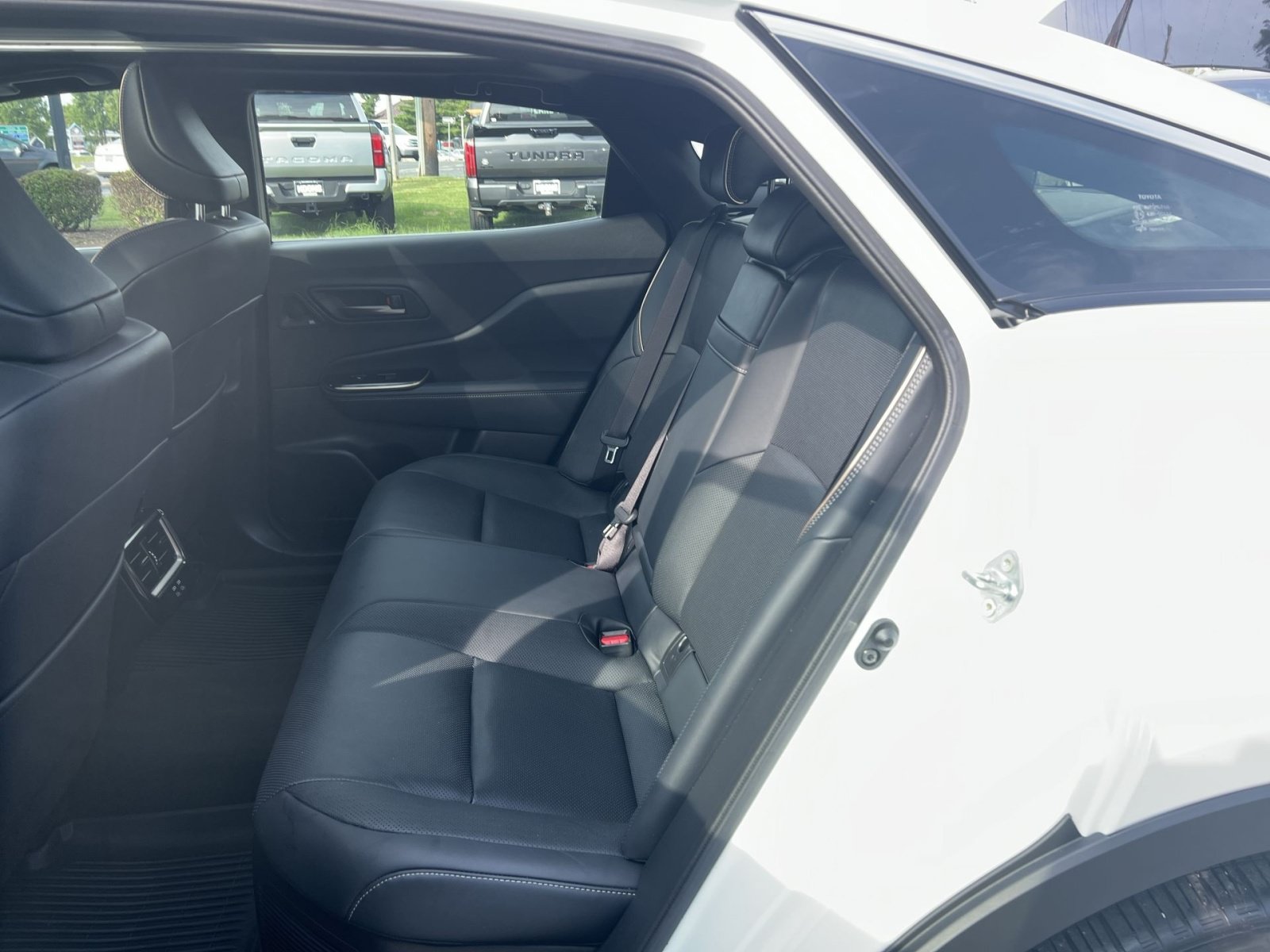 Used 2025 Toyota Crown Platinum AWD/4WD image 24
