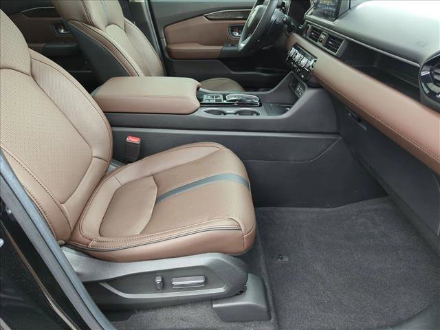 Certified 2025 Honda Pilot Elite image 22