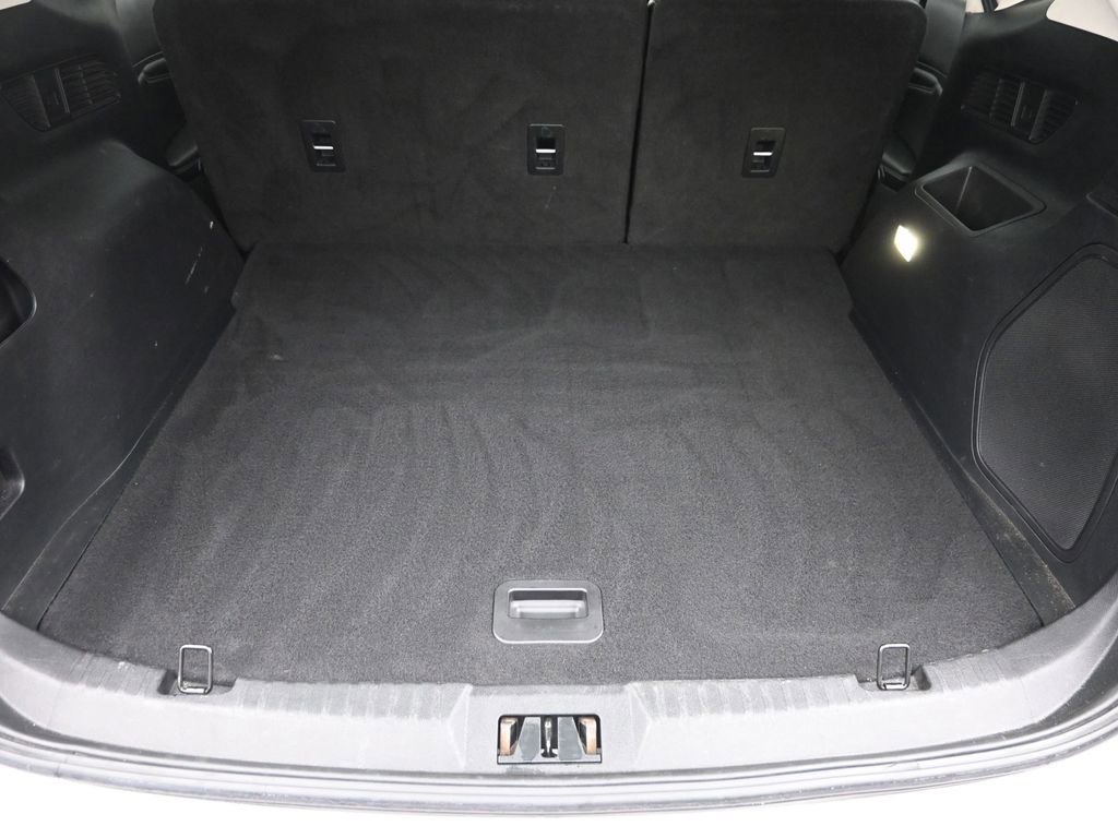 Used 2016 Ford Edge Titanium w/ Equipment Group 301A image 9