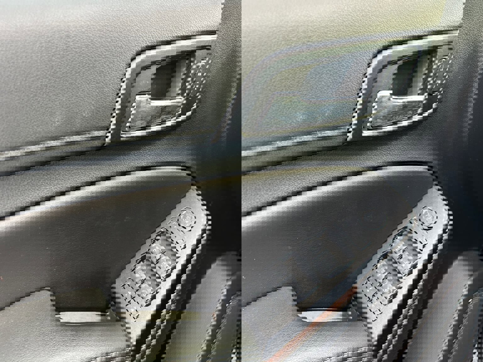 Used 2018 Chevrolet Tahoe LS w/ Max Trailering Package image 12