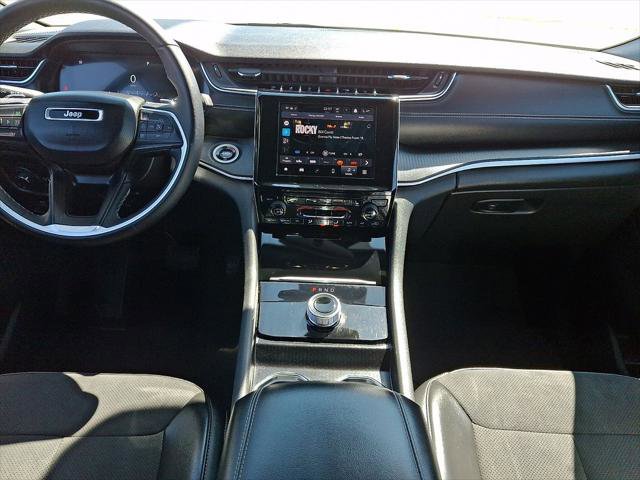 Certified 2024 Jeep Grand Cherokee L Laredo AWD/4WD image 16