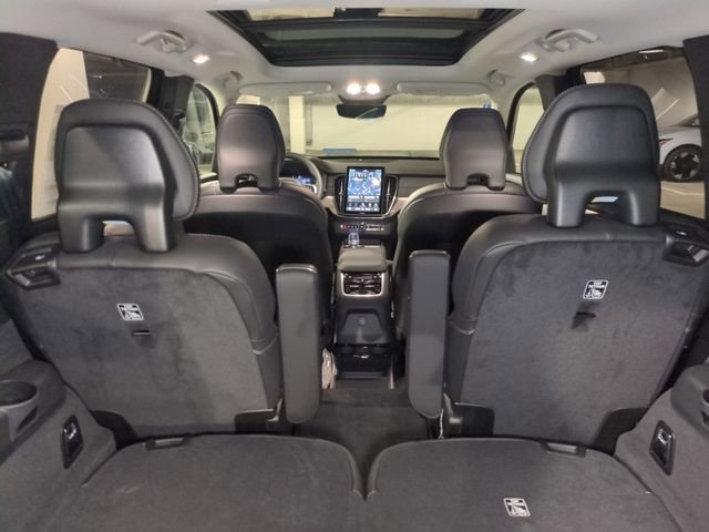 New 2026 Volvo XC90 T8 Ultra w/ Protection Package image 28