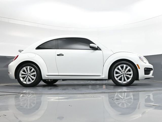 Used 2017 Volkswagen Beetle 1.8T S image 35