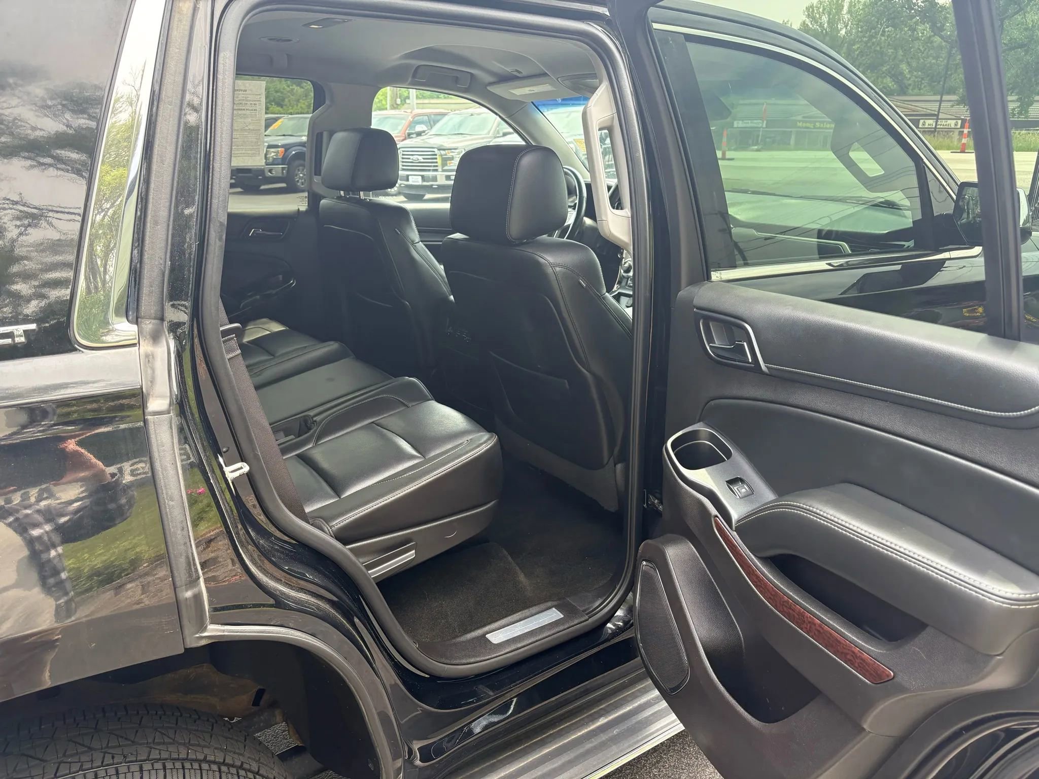 Used 2016 GMC Yukon SLT image 12