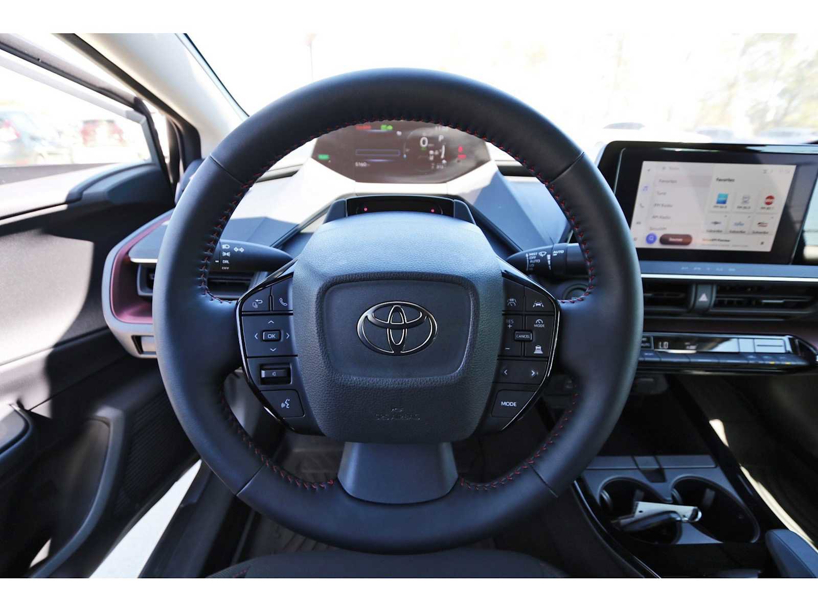 Used 2025 Toyota Prius Plug-In Hybrid image 13