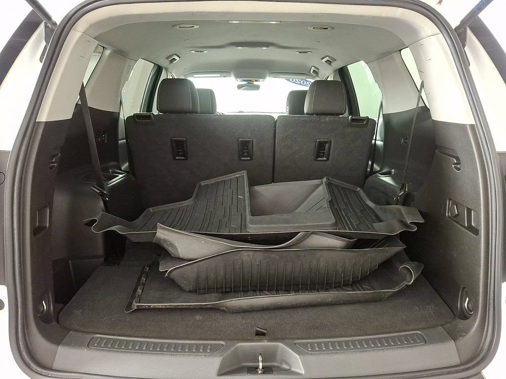 Used 2020 GMC Acadia SLE w/ LPO, Floor Liner Package FWD image 28
