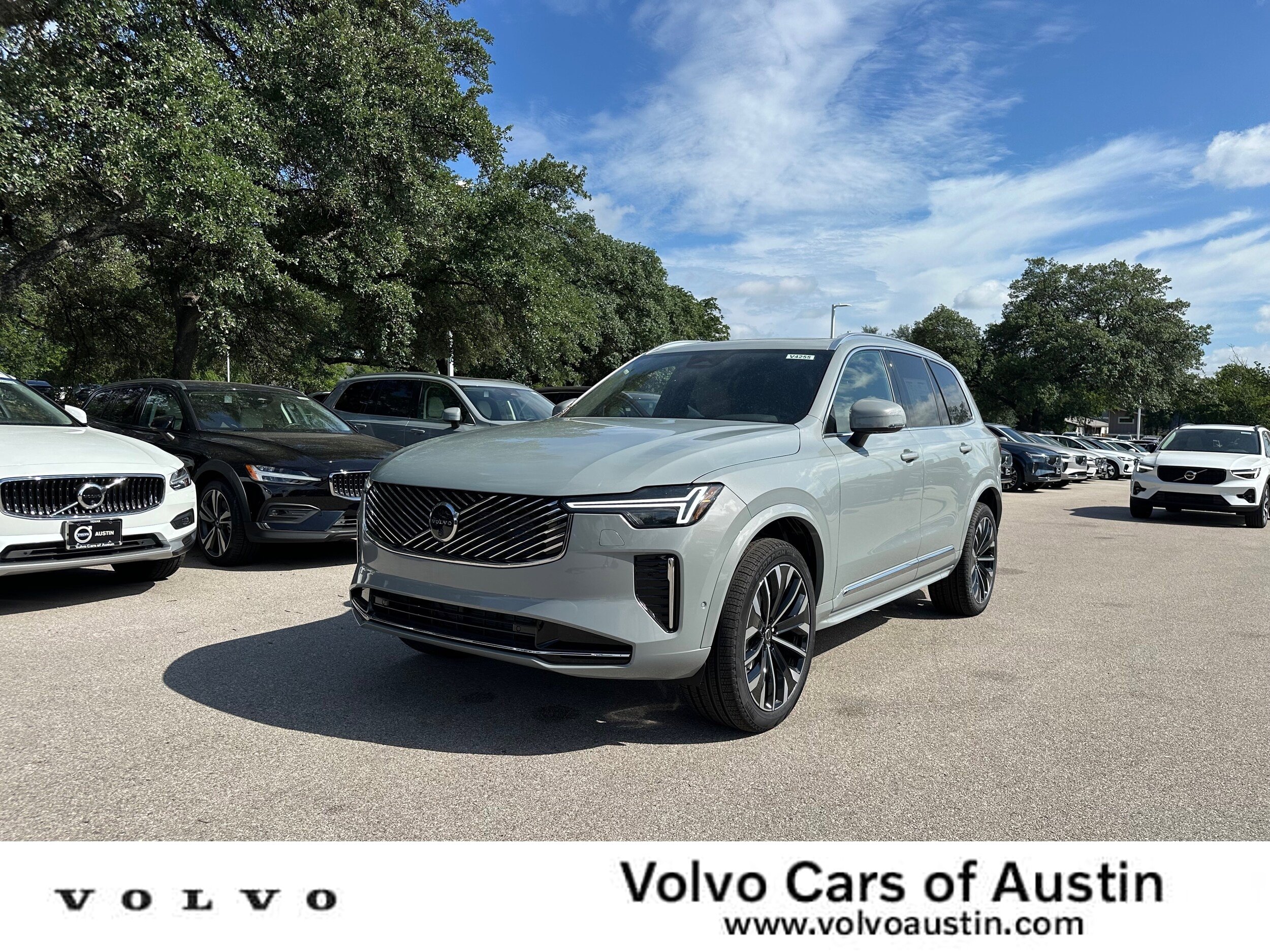 Used 2026 Volvo XC90 B6 Plus w/ Protection Package Premier AWD/4WD image 1