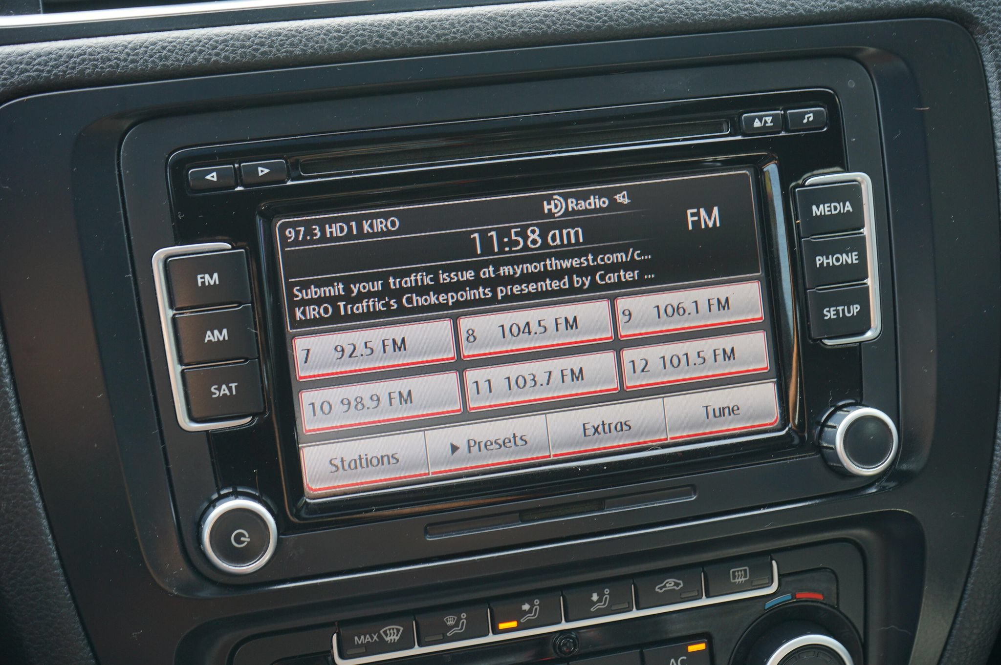 Used 2012 Volkswagen Jetta GLI FWD image 18