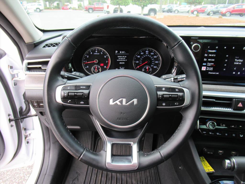 Used 2023 Kia K5 EX image 16