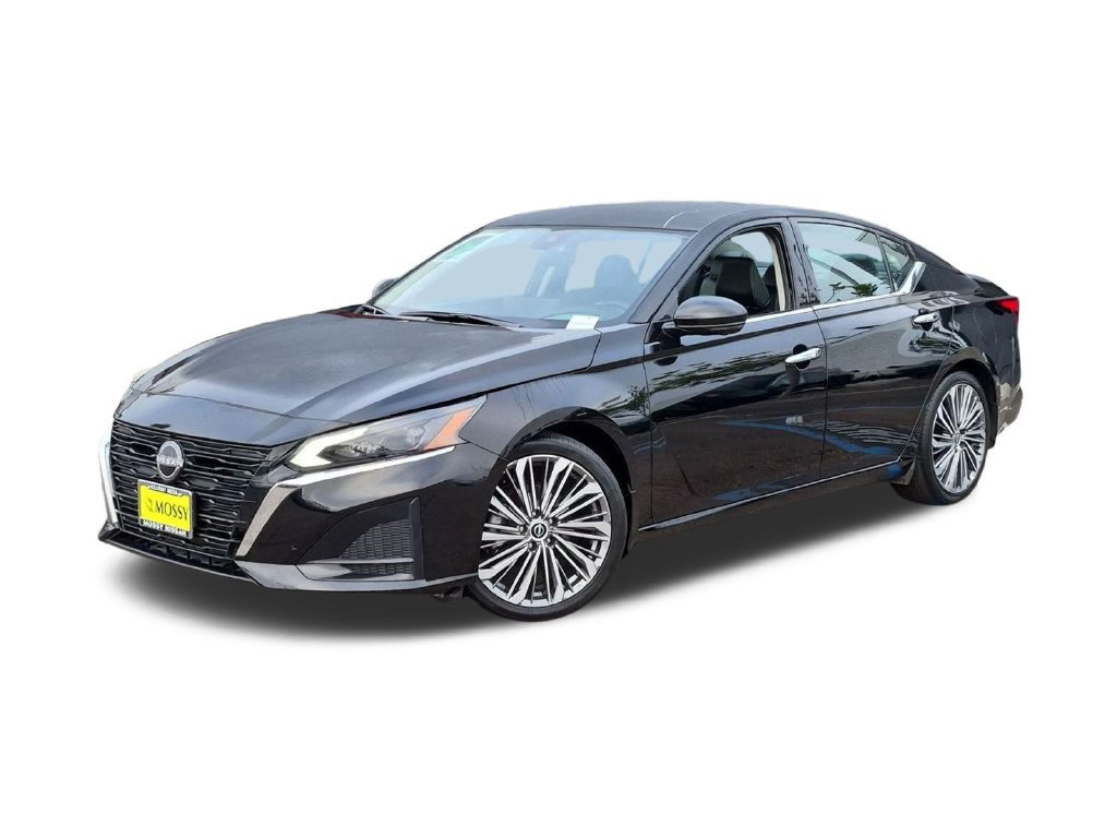 Used 2025 Nissan Altima 2.5 SL FWD image 1