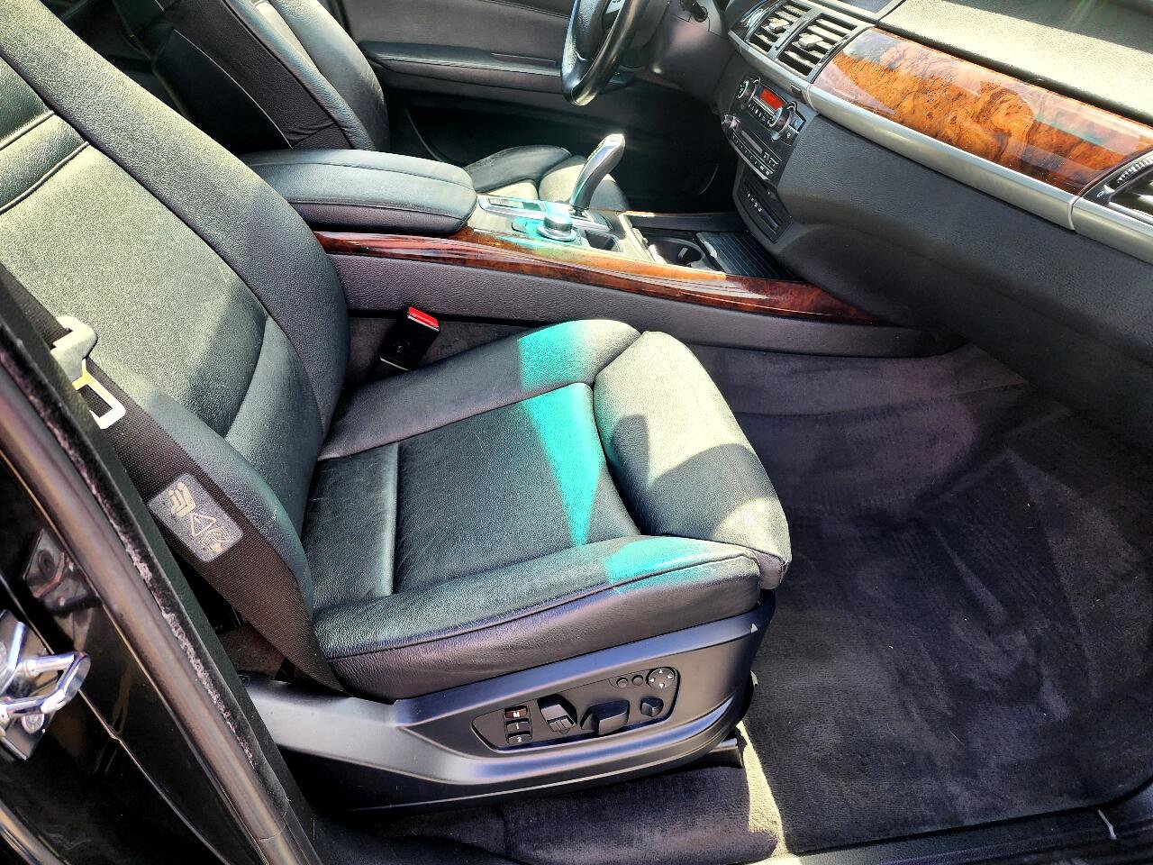 Used 2008 BMW X5 3.0si image 32