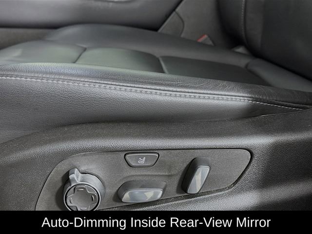 Used 2024 Cadillac XT4 Premium Luxury w/ Technology Package image 18