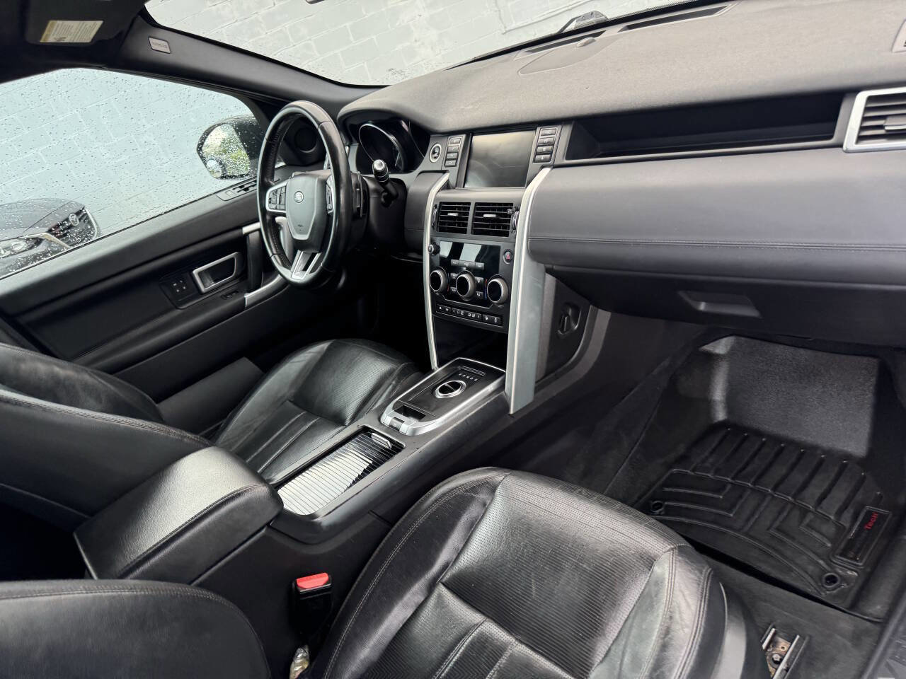 Used 2017 Land Rover Discovery Sport HSE image 37
