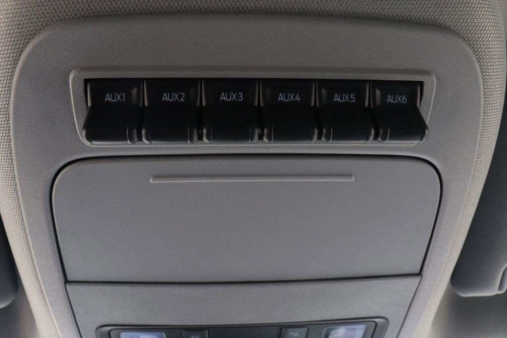 New 2026 Ford F550 4x4 Regular Cab Super Duty image 21