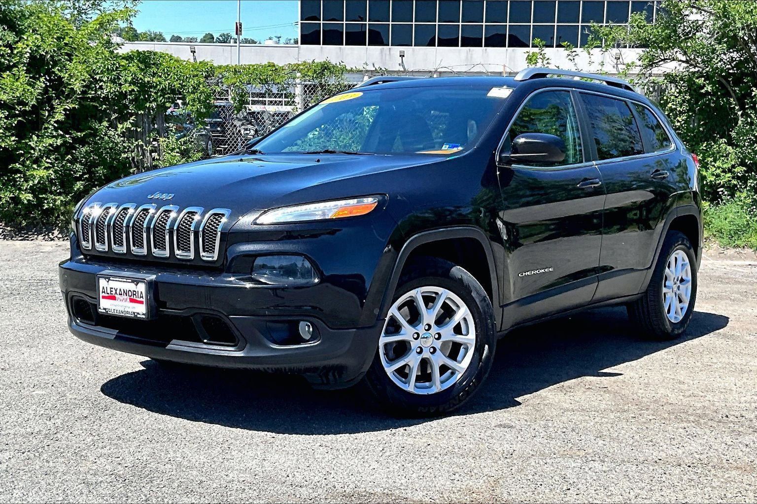 Used 2015 Jeep Cherokee Latitude w/ Comfort/Convenience Group