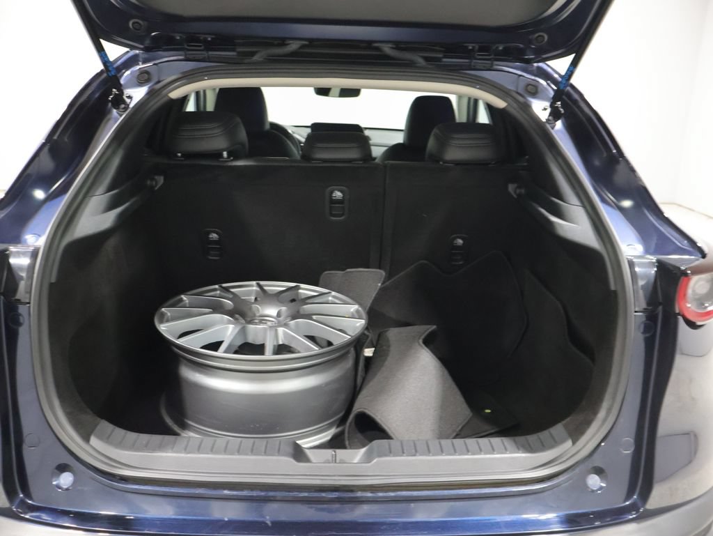 Used 2023 MAZDA CX-30 AWD 2.5 S w/ Preferred Package image 4