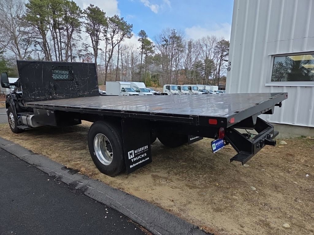 Used 2023 Ford F750 2WD Regular Cab Super Duty image 3