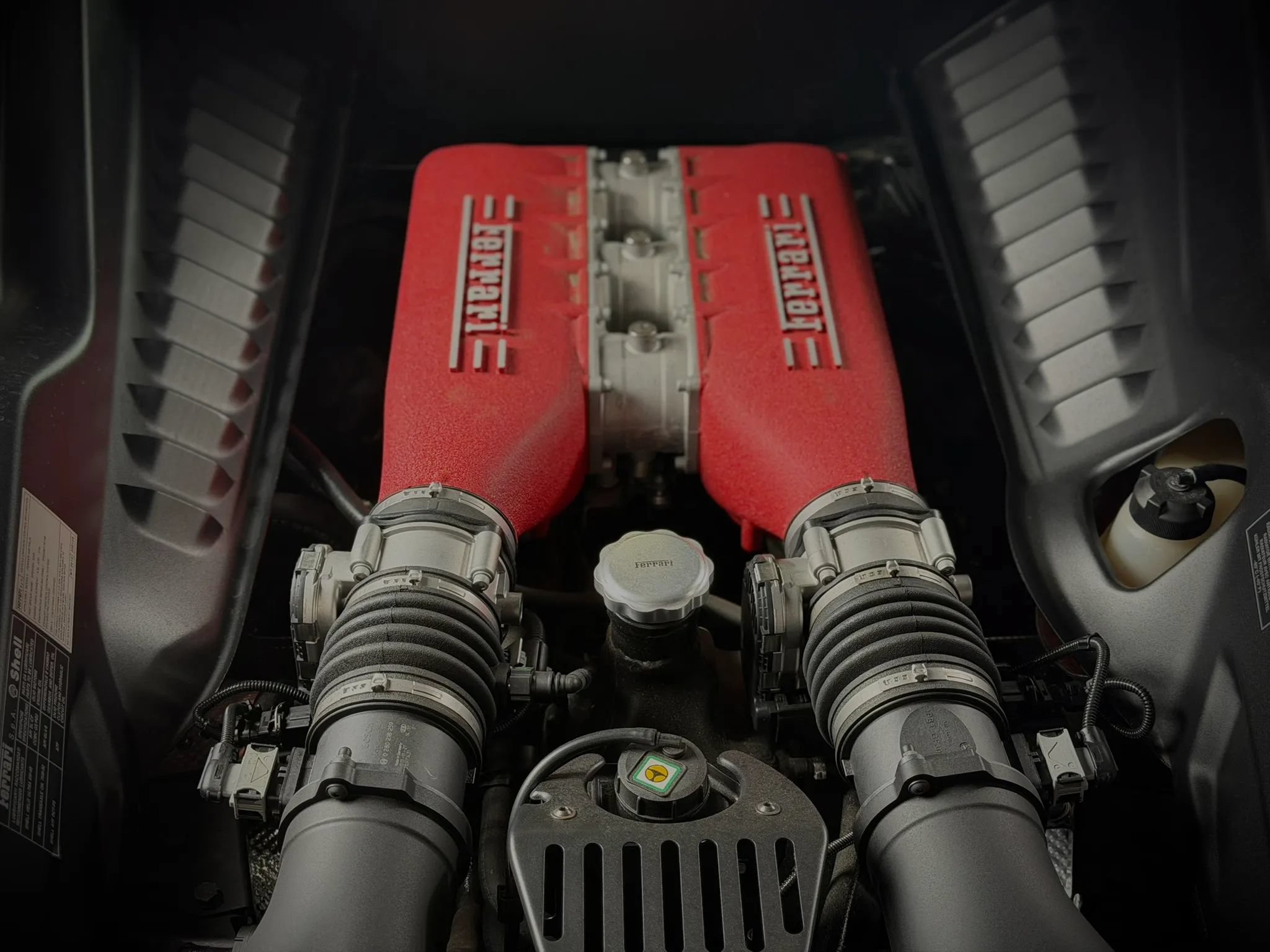 Used 2014 Ferrari 458 Italia Coupe RWD image 28