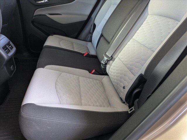Used 2018 Chevrolet Equinox LT FWD image 12