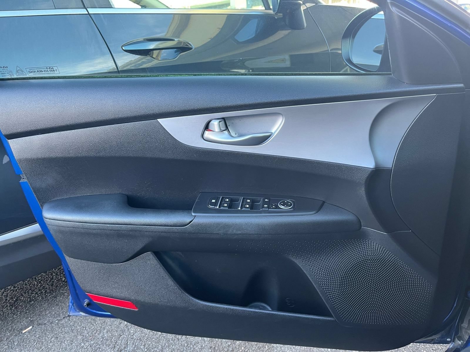Used 2024 Kia Forte LXS FWD image 18