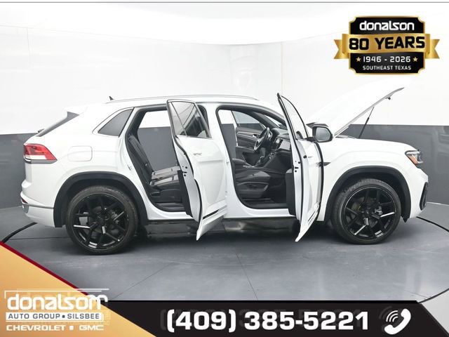 Used 2020 Volkswagen Atlas Cross Sport SEL R-Line image 21