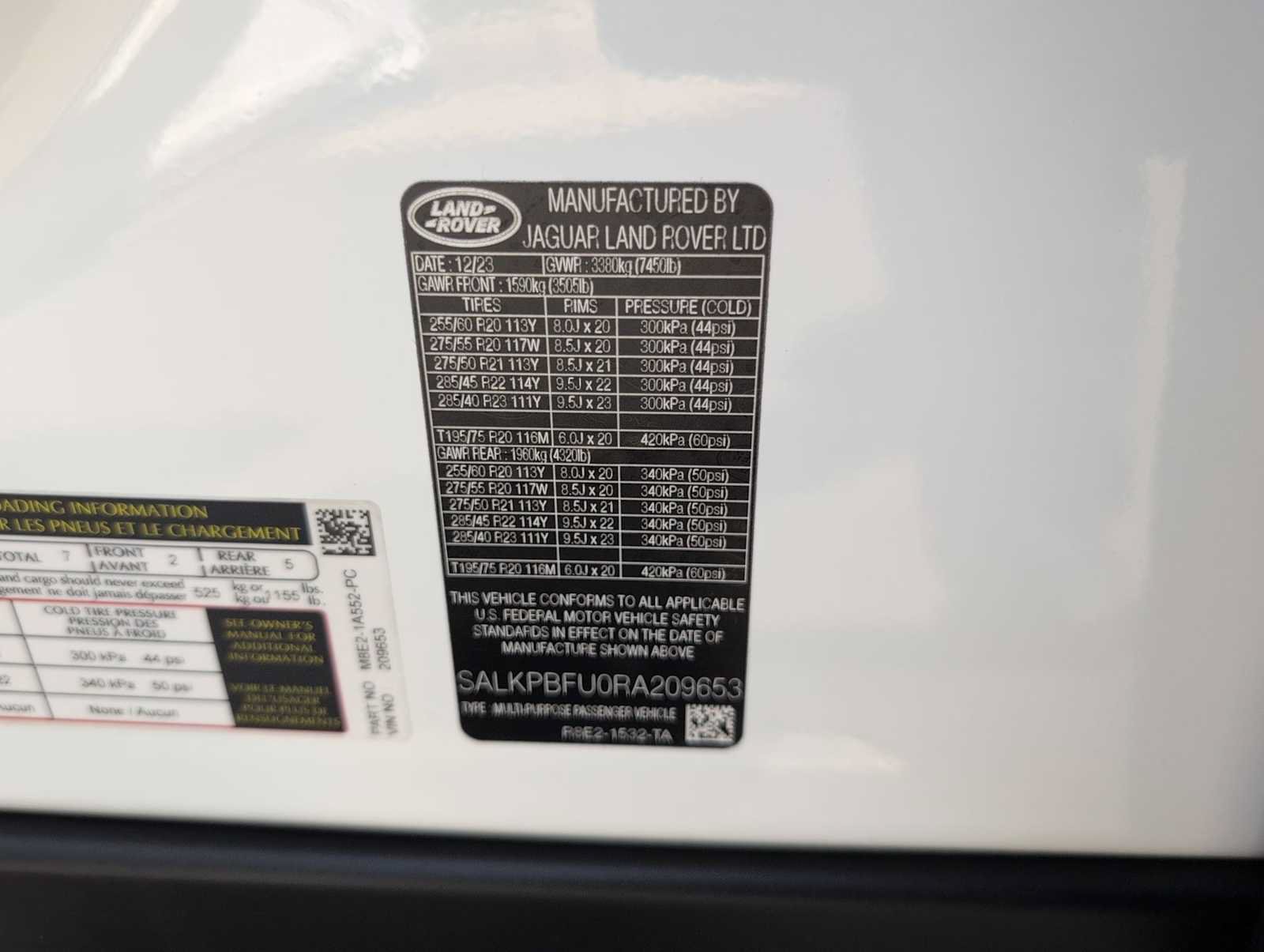 Used 2024 Land Rover Range Rover Long Wheelbase SE AWD/4WD image 33